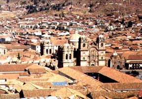 cusco2.JPG (36046 bytes)
